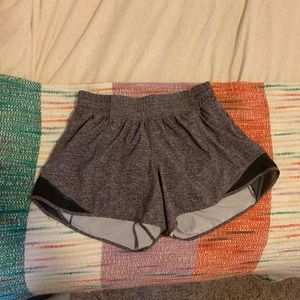 Lululemon Heathered Gray Hotty Hot High Rise Lined Short 2.5” Inseam